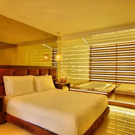 Luna Blu Studio Campo Magro Екстериор снимка