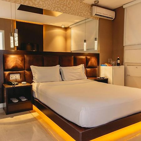 Luna Blu Studio Campo Magro Екстериор снимка